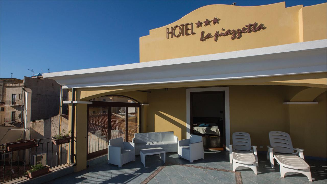 Hotel La Piazzetta Castellammare del Golfo Exterior foto