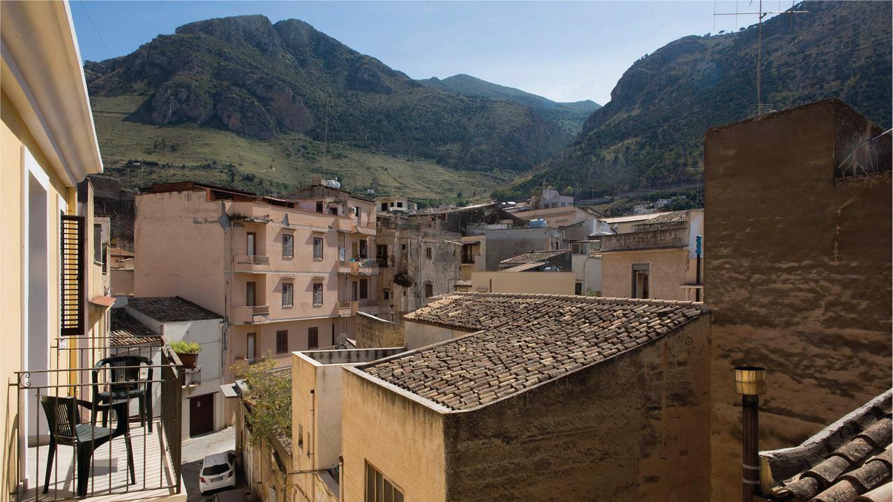 Hotel La Piazzetta Castellammare del Golfo Exterior foto